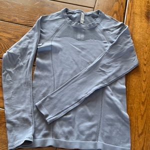 Athleta SMAL blue long sleeve shirt! Great base layer or running top.